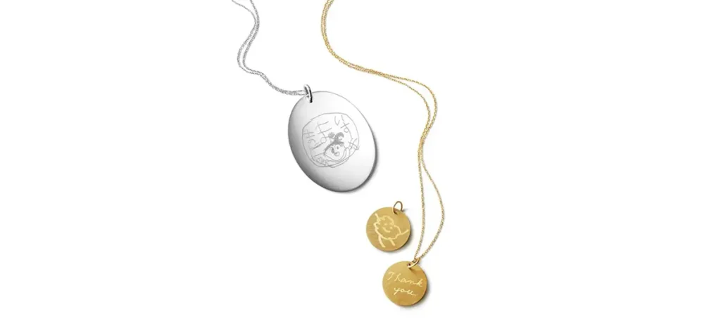 agete Drawing charm